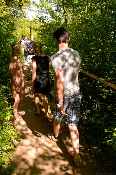 nude-in-public-on-the-walking-trail